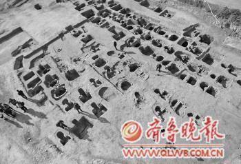 此处古墓群共发现115座古墓,是胶东地区最大的宋元时期古墓群。本报记者 赵金阳 摄