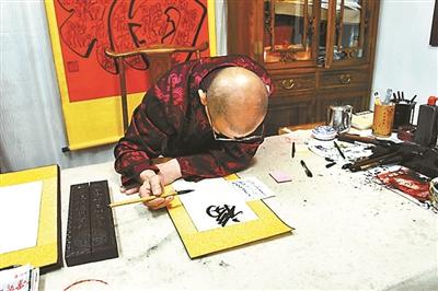 点击进入下一页