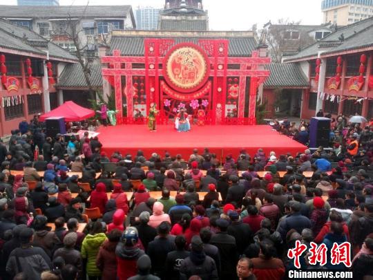三十多项安徽非遗项目助兴合肥市民度元宵